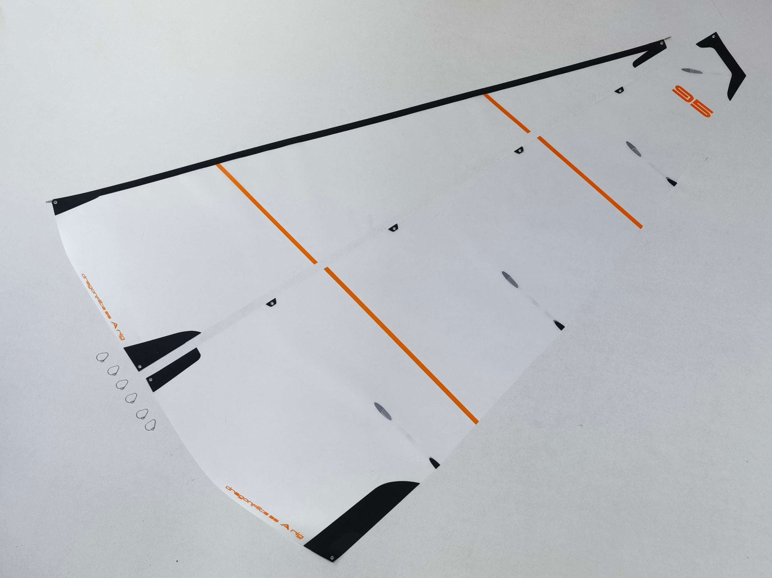 DF95V1-V3 A Sails set 50 micron Mylar, Round tube packed